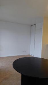 For rent Thiais 1 room 30 m2 Val de Marne (94320) photo 0