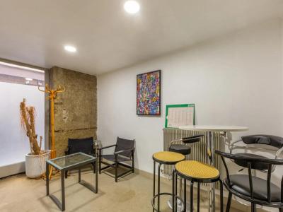 For sale Lyon-6eme-arrondissement 7 rooms 134 m2 Rhone (69006) photo 0