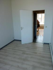 For rent Tourcoing 2 rooms 50 m2 Nord (59200) photo 3