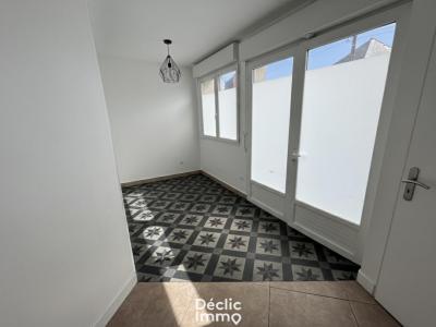 Annonce Location Local commercial Saint-pierre-des-corps 37