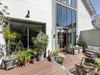 For sale Courbevoie 10 rooms 200 m2 Hauts de Seine (92400) photo 2