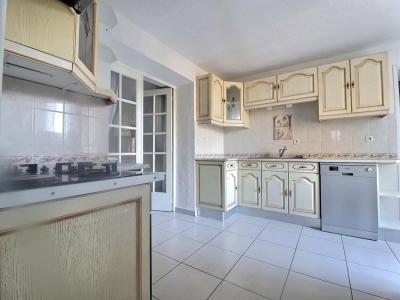 For sale Aubenas 6 rooms 108 m2 Ardeche (07200) photo 3