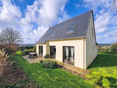 For sale Landivisiau 6 rooms 130 m2 Finistere (29400) photo 2