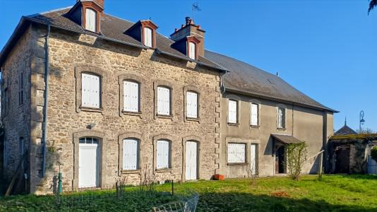 For sale Souterraine 12 rooms 302 m2 Creuse (23300) photo 0