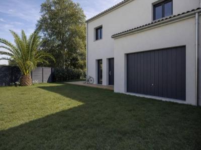 For sale Sorinieres 320 m2 Loire atlantique (44840) photo 0