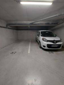 Louer Parking 12 m2 Angles