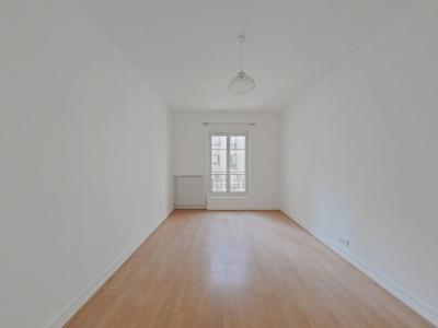 Louer Appartement Paris-11eme-arrondissement 2225 euros