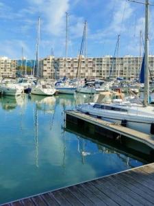 For sale CENTRE PORT 3 rooms 49 m2 Herault (34130) photo 1