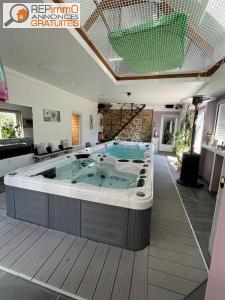 For sale Pluzunet loc 10 rooms 170 m2 Cotes d'armor (22140) photo 3