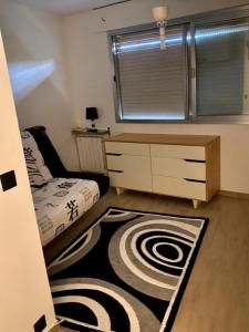 For rent Courbevoie 1 room 15 m2 Hauts de Seine (92400) photo 0