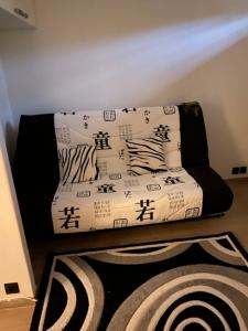 Louer Appartement Courbevoie 720 euros