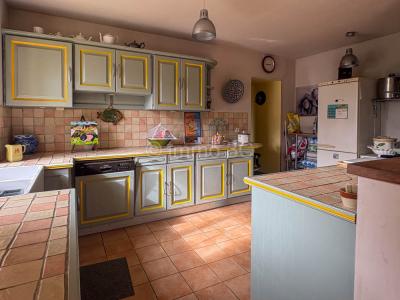 For sale Melle 5 rooms 92 m2 Deux sevres (79500) photo 3