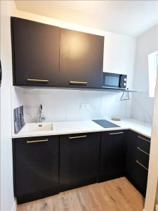 Louer Appartement 12 m2 Neuilly-sur-seine