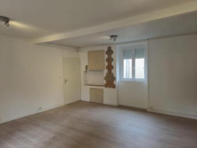 Louer Appartement 32 m2 Nimes