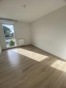 Louer Appartement Bassens 876 euros