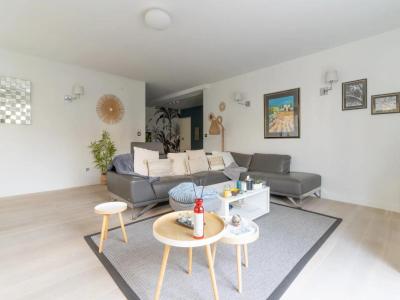 For sale Rueil-malmaison 5 rooms 148 m2 Hauts de Seine (92500) photo 0