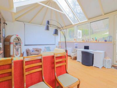 For sale Chevincourt 6 rooms 180 m2 Oise (60150) photo 3