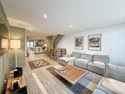 For sale Lyon-7eme-arrondissement 3 rooms 85 m2 Rhone (69007) photo 0