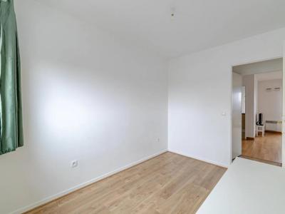 For sale Noisy-le-grand 3 rooms 65 m2 Seine saint denis (93160) photo 4