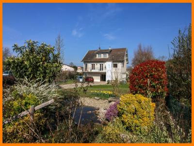 For sale 5 rooms 97 m2 Ain (01120) photo 0