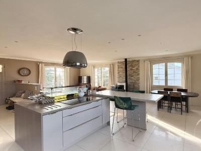 Acheter Maison Couronne 299500 euros