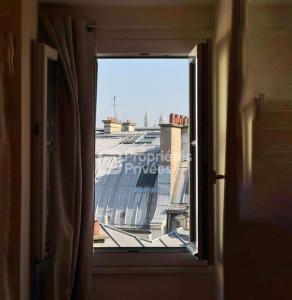 For sale Paris-8eme-arrondissement 1 room 8 m2 Paris (75008) photo 0