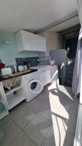 Louer Appartement Beaurecueil 813 euros