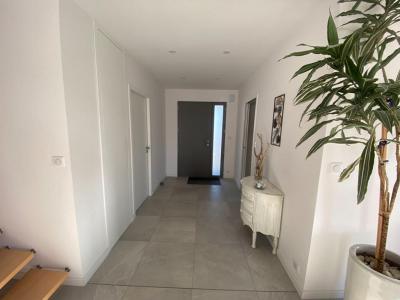 For rent Olonne-sur-mer 5 rooms 147 m2 Vendee (85340) photo 2