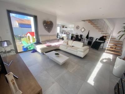 For rent Olonne-sur-mer 5 rooms 147 m2 Vendee (85340) photo 3