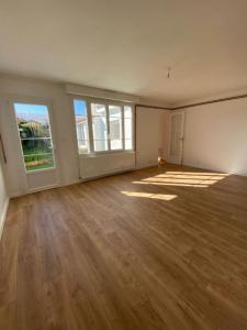 For rent Sables-d'olonne 3 rooms 80 m2 Vendee (85100) photo 4