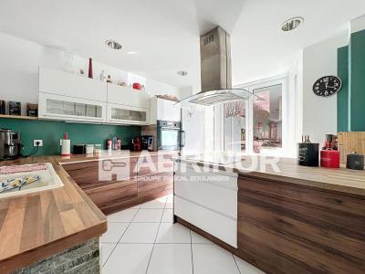 For sale Madeleine 6 rooms 125 m2 Nord (59110) photo 0