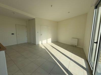 Louer Appartement 31 m2 Laval