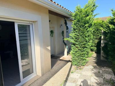 For sale Berson 4 rooms 85 m2 Gironde (33390) photo 0