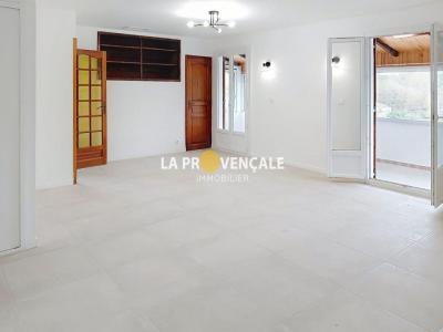 Acheter Appartement Greasque 399000 euros