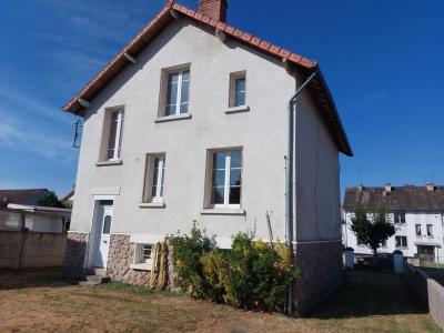 For sale CENTRE VILLE, �COLE, COMM 5 rooms 104 m2 Creuse (23600) photo 0