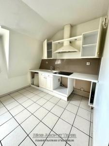 Louer Appartement 83 m2 Lyon-6eme-arrondissement