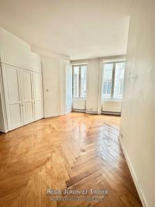 For rent Lyon-2eme-arrondissement 2 rooms 54 m2 Rhone (69002) photo 0