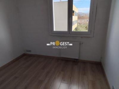 Louer Appartement 57 m2 Gardanne