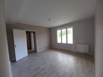 Louer Appartement 62 m2 Saint-florentin