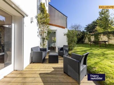 For sale Nantes 8 rooms 220 m2 Loire atlantique (44100) photo 0