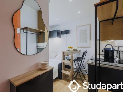 Louer Maison 11 m2 Paris-16eme-arrondissement