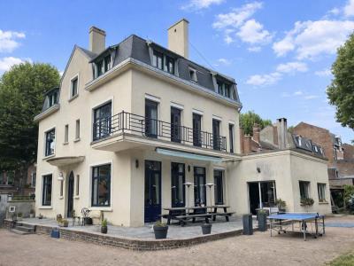 For sale Cambrai 12 rooms 380 m2 Nord (59400) photo 0