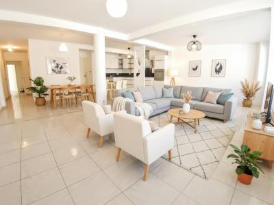 For sale Rodez 4 rooms 148 m2 Aveyron (12000) photo 0