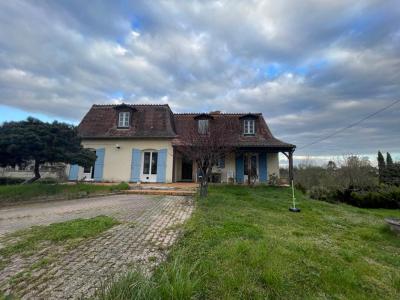 For sale Thiviers 7 rooms 238 m2 Dordogne (24800) photo 0