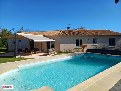 For sale Frontenay-rohan-rohan 5 rooms 114 m2 Deux sevres (79270) photo 0