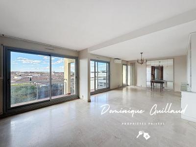 Acheter Appartement 120 m2 Nimes