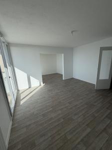 For sale Port-de-bouc 4 rooms 78 m2 Bouches du Rhone (13110) photo 1