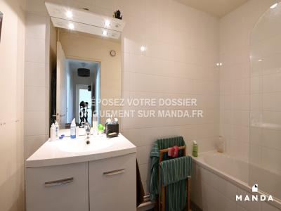 Louer Appartement 66 m2 Paris-20eme-arrondissement