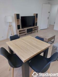 Louer Appartement Marseille-9eme-arrondissement Bouches du Rhone