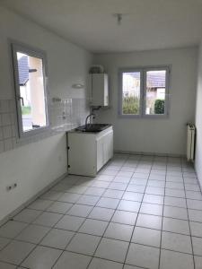 Annonce Location 3 pi�ces Maison Veurdre 03